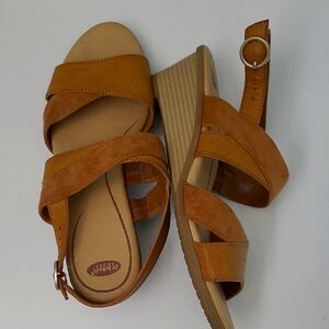 Dr. Scholl's Tan Wedge Sandals for Women